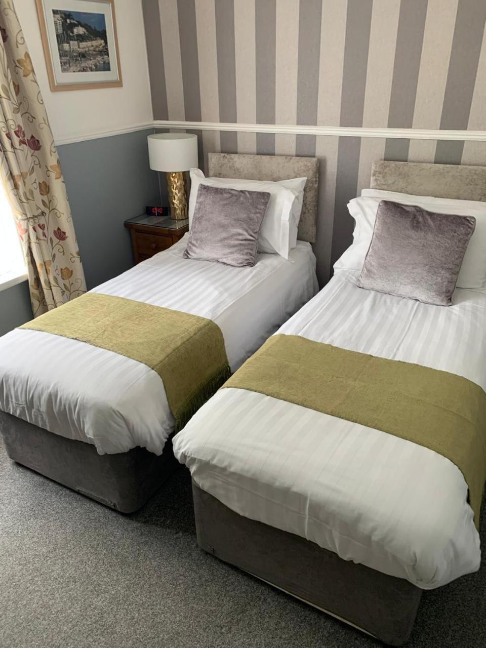 Abingdon House Bed & Breakfast Torquay Exterior photo